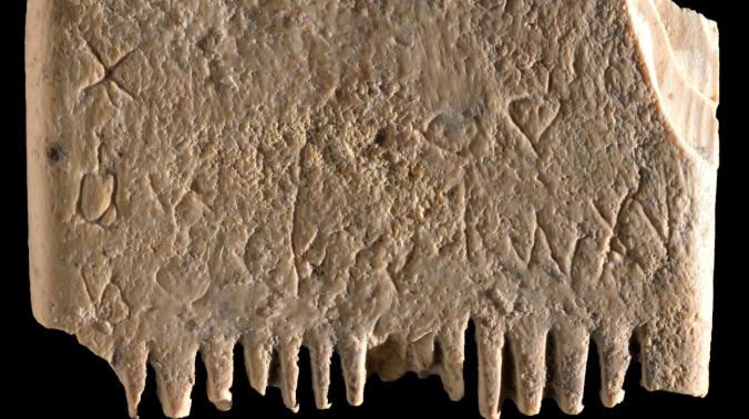 Археологи расшифровали надпись на ханаанском гребне