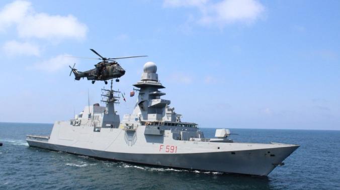 Черноморский флот следит за фрегатом ВМС Италии 