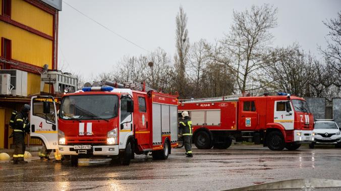 Пожар в торговом центре тренировались тушить огнеборцы Севастополя
