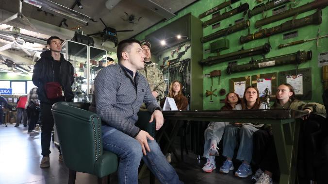 Юные спортсмены встретились с Героем России в Крыму