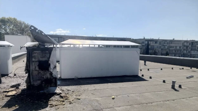 Крыша детсада загорелась при атаке ВСУ в Севастополе