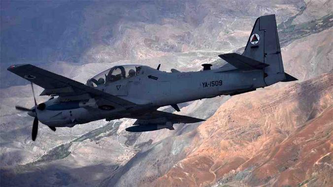 Боевая авиация Афганистана поднята в воздух у границы с Таджикистаном