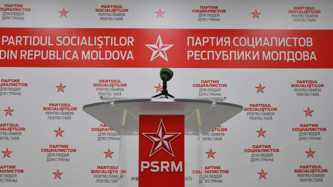 Блок социалистов и коммунистов Молдавии пригрозил бойкотировать все заседания парламента