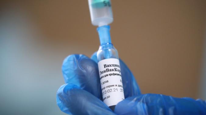 Вакцина «Эпиваккорона» дает иммунитет к  вирусу COVID на 1 год