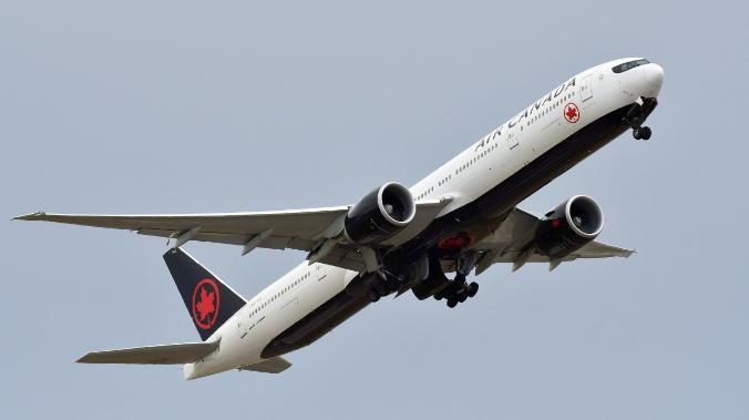 CTV: закрытие российского неба привело к росту затрат авиакомпаний Канады