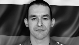 С бойцом Иваном Зезиковым попрощался Севастополь