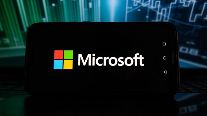 Microsoft приостанавливает продажи и предоставление услуг в России