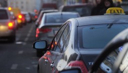 В России вступил в силу закон о локализации такси