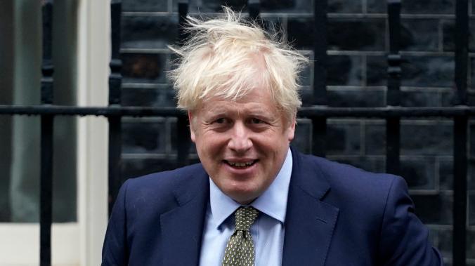 Борис Джонсон остается премьером Великобритании