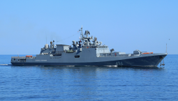 «Адмирал Григорович» отпугнул британскую яхту