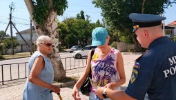 В Крыму действуют три штормовых предупреждения