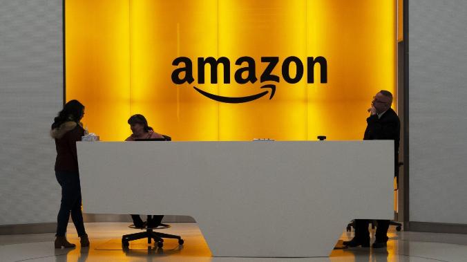 В Amazon уволят 18 тысяч работников 