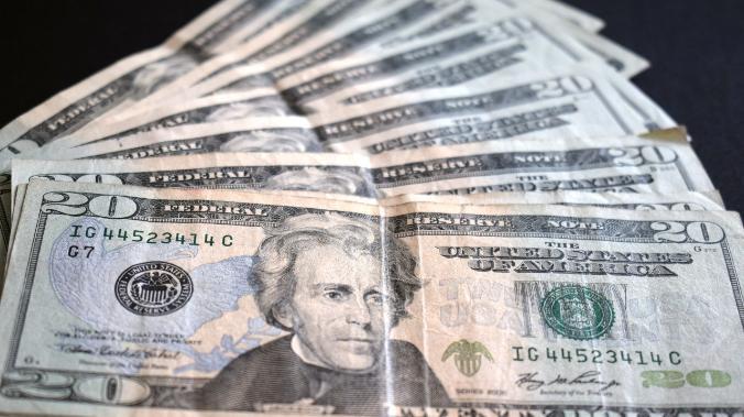 В США заявили о незаменимости доллара
