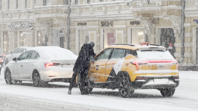 Москву окутали метель и февральские морозы ::Первый Севастопольский