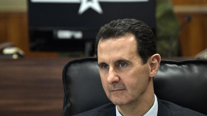 Башар Асад поддержал решение Москвы провести военную операцию в Донбассе