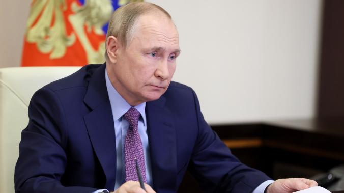 Путин поддержал идею льготного автокредитования для военных