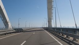 На Крымском мосту ввели проездные талоны