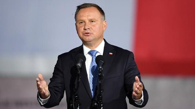Президент Польши решил требовать репарации от России 