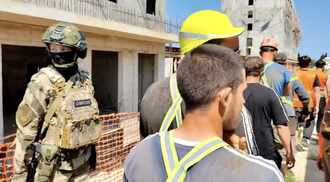 В Севастополе задержаны 14 нелегальных рабочих