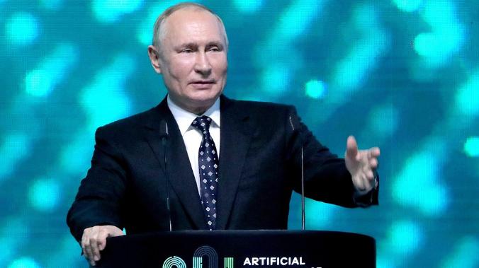 Путин: разработчики искусственного интеллекта получат доступ к базам обезличенных данных россиян