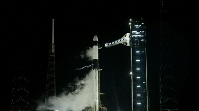 Космический корабль Crew Dragon стартовал к МКС