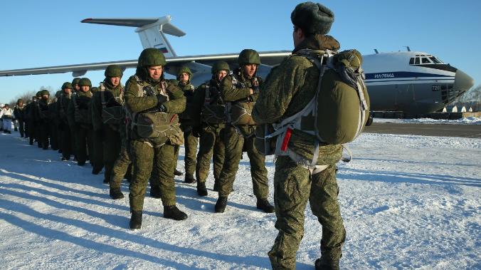 Передовые подразделения российских миротворцев приступили к выполнению задач в Казахстане