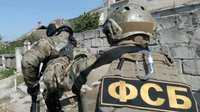 Федеральная служба безопасности увезла на допрос трех чиновников администрации Евпатории