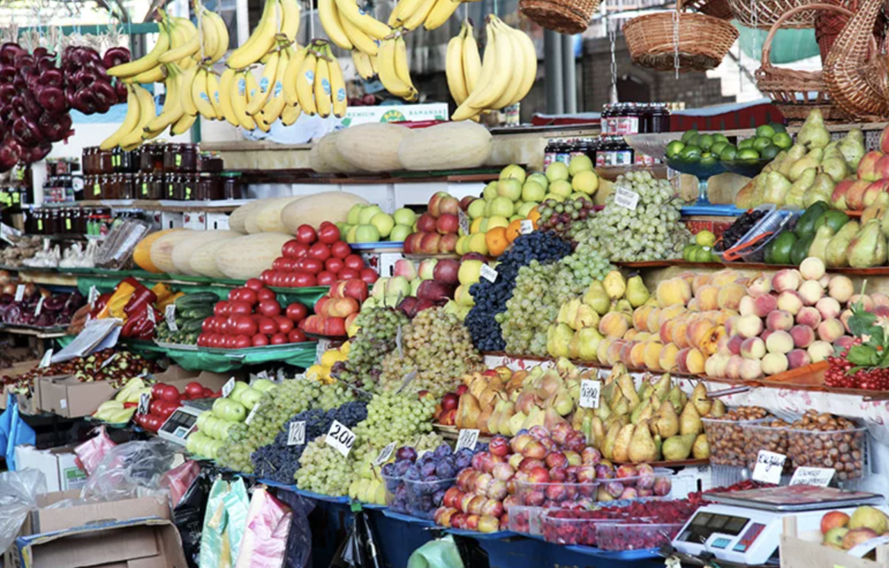 Рынок продуктов питания. Рынок Севастополь. Рынок в Севастополе продуктовый. Рынок продуктов. Фермерский рынок в Крыму.