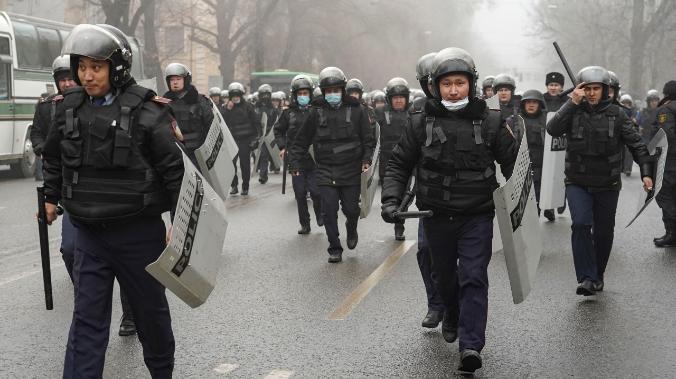 Силовики задержали около 2000 участников беспорядков в Алматы