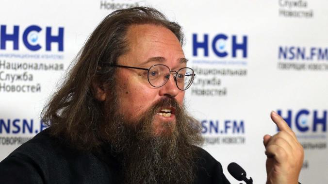 Кураев предложил Бузовой и Собчак стать игуменьями