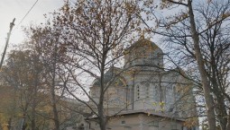 Золотая осень преобразила центр Севастополя