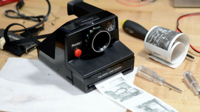 Студент научил Polaroid печатать фотографии на кассовых чеках