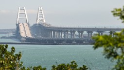 Электромобилям запретили въезд на Крымский мост