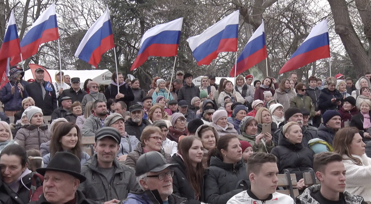 Ракушки на берегу