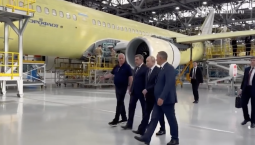 Путину показали модернизированный Як-130М 