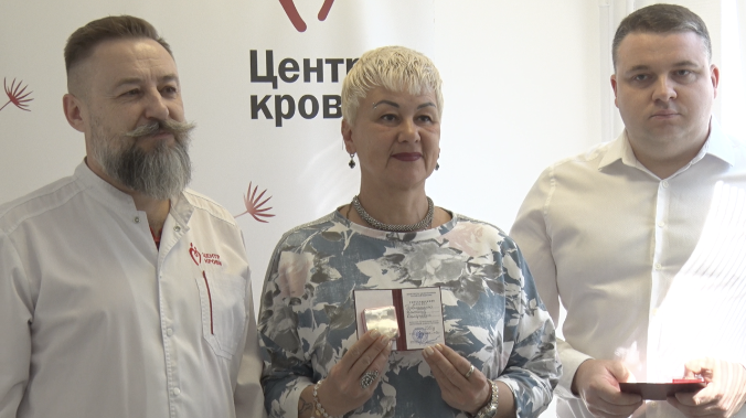 10 севастопольцев стали Почётными донорами России