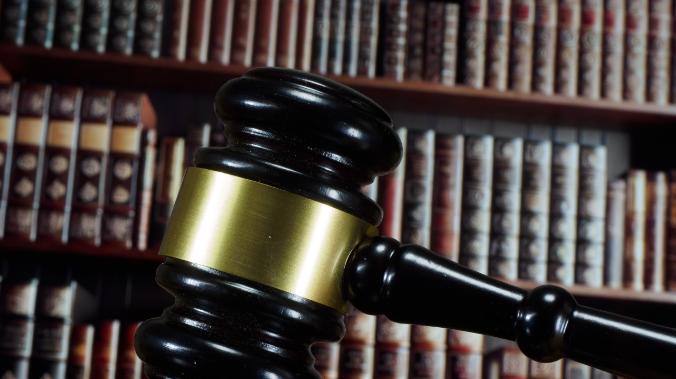 Директор базы по ремонту судов в Севастополе похитил 20 млн рублей