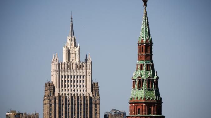 МИД РФ рекомендует россиянам отказаться от поездок в Эстонию