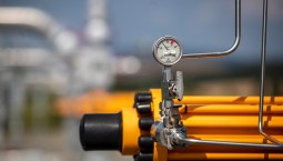 Венгрия приостановила поставки газа на Украину