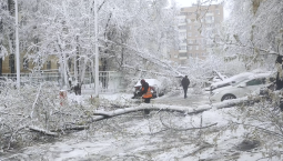 Москву и Подмосковье накрыл мощный снегопад 
