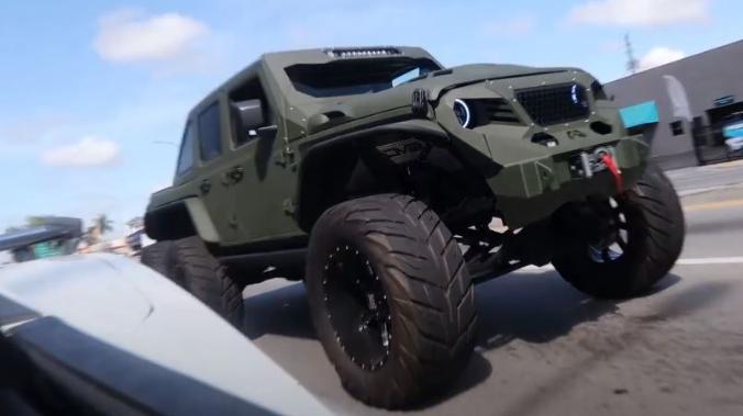 В США продают «апокалиптический» шестиколесный люкс-внедорожник на базе Jeep Gladiator