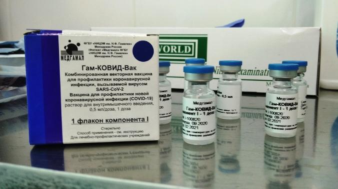 В Крым поступило 4 300 доз вакцины от COVID-19