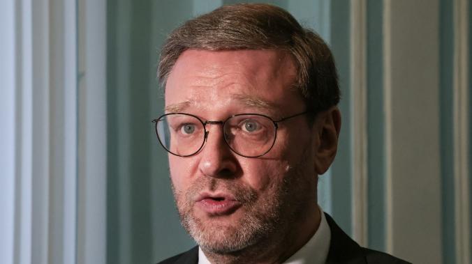 Косачев анонсировал обращение к парламентам стран с американскими биолабораториями