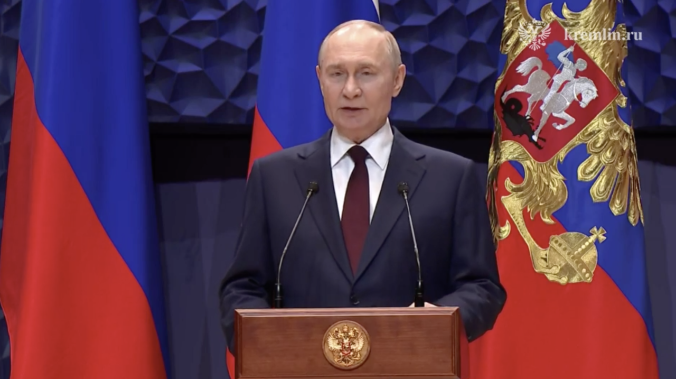 Владимир Путин поздравил педагогов России с Днём учителя
