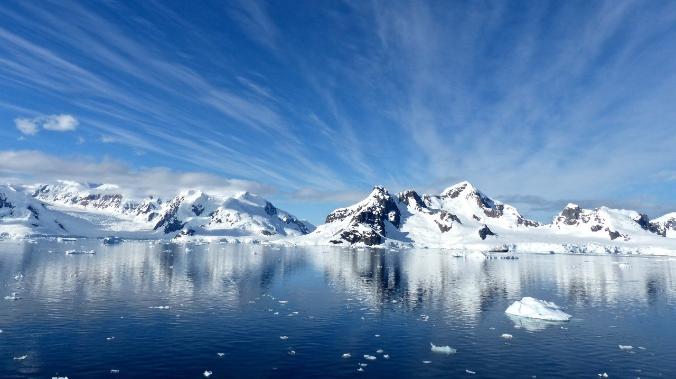 Горячие полюса: Антарктида и Арктика перегрелись выше нормы