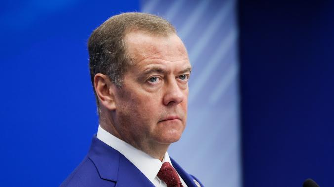 Медведев: развитию России не помешает ни один враг