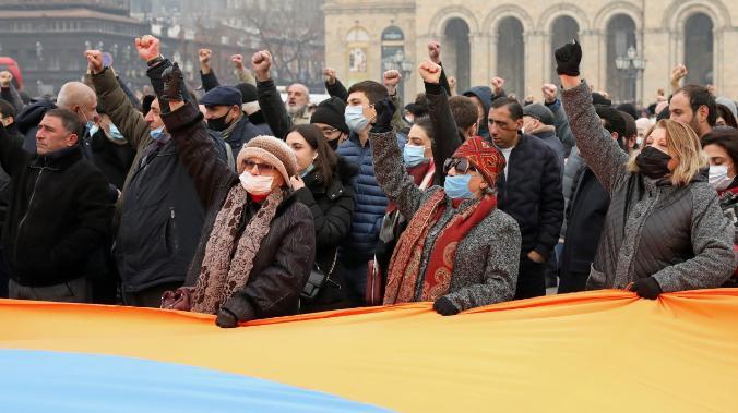 В ходе протестных акций в Ереване задержаны 34 человека