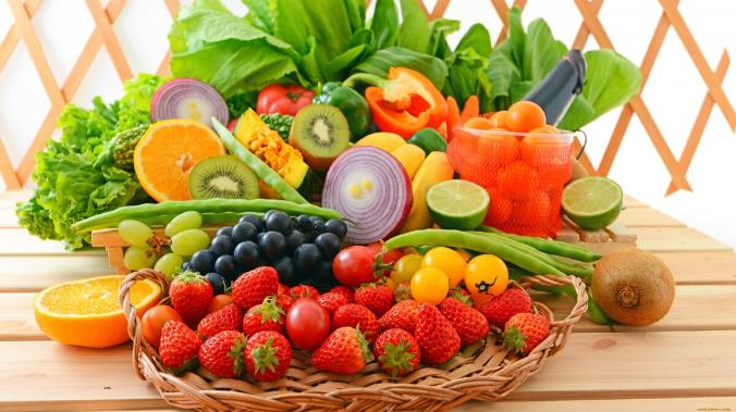 Употребление цветных фруктов и овощей помогает женскому здоровью