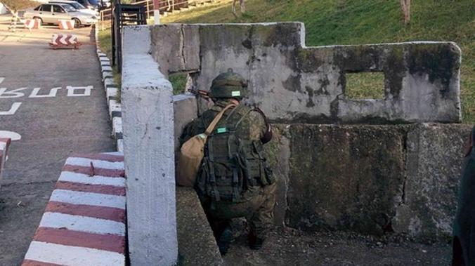 В военном госпитале Симферополя прошли военные антитеррористические учения