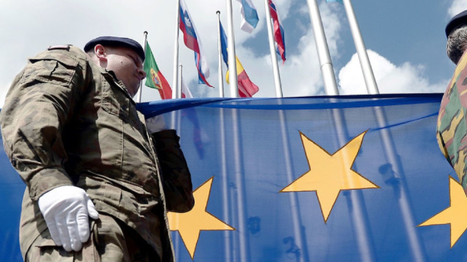 ЕС собирается тренировать украинских снайперов, саперов и офицеров